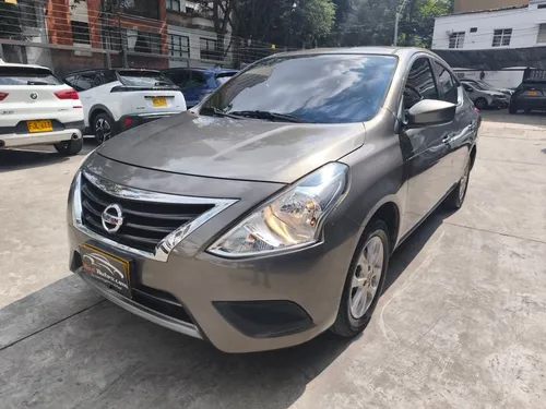 Nissan VERSA 2020  SENSE MT 1600CC RIN 15