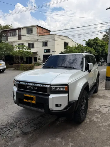 Toyota prado txl gasolina 2025