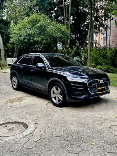 AUDI Q8 TFSI HÍBRIDA  QUATTRO  PROGRESSIVE 