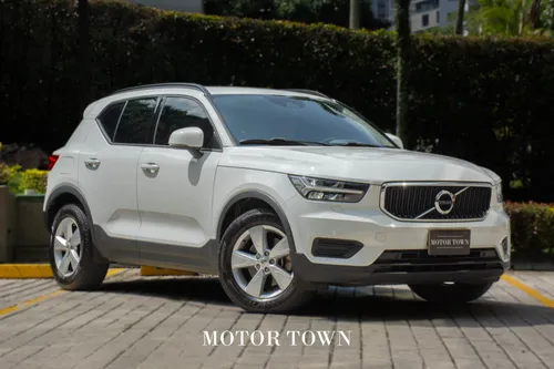 Volvo XC40 XC 40 XC-40 T4 2.0 Kinetic 2020