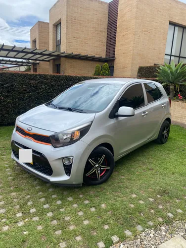 Kia picanto vibrant 1.25lt mt 