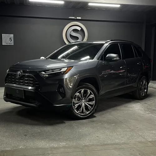 Toyota Rav4 XLE Híbrida 2024