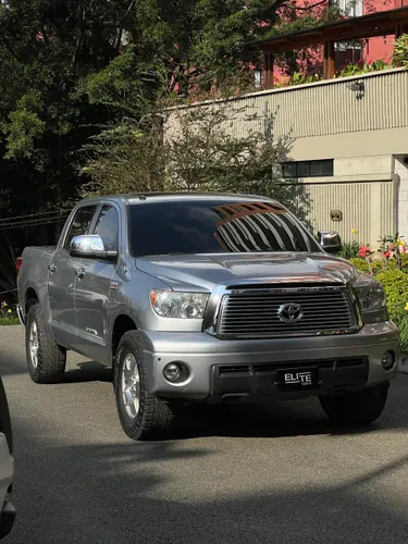 Toyota Tundra 2011