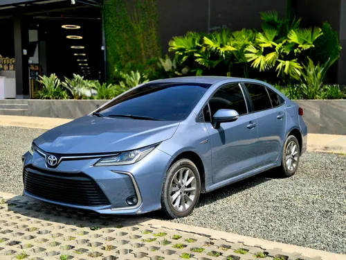 2022 Toyota Corolla Sedan Hibrido XEI