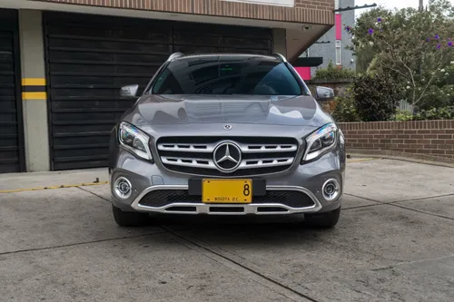 Mercedes Benz GLA 200 