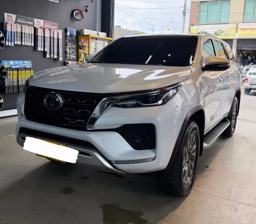 Toyota Fortuner SRV 2023