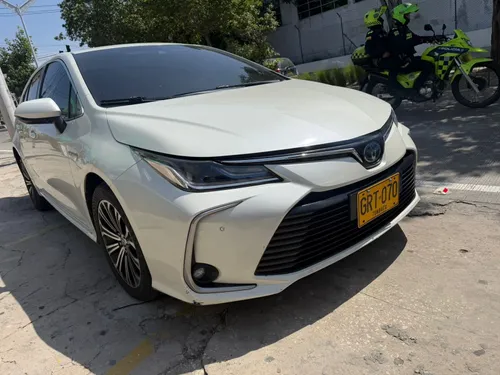 Toyota Corolla Hibrido full equipo 2020