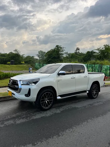 Toyota Hilux SRX 2022