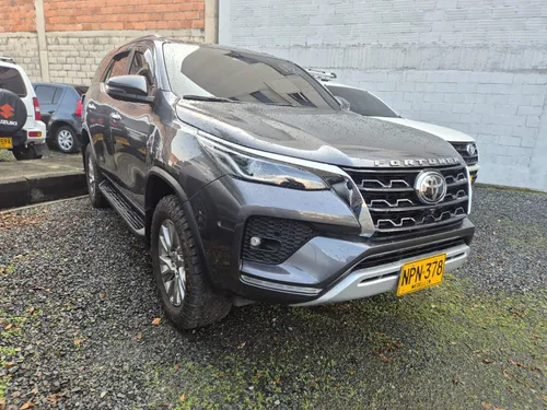 Toyota Fortuner SRV 2024
