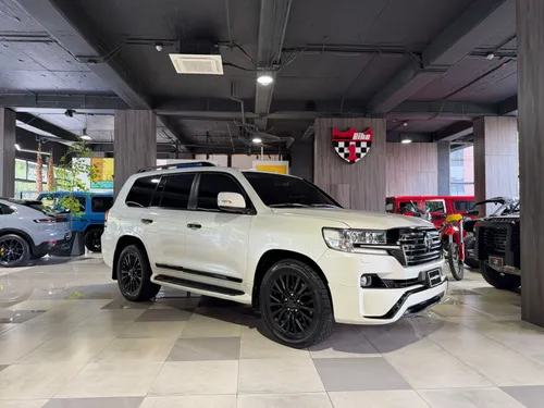 TOYOTA LAND CRUISER SÁHARA LC200 VX