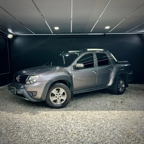 RENAULT DUSTER OROCH DYNAMIQUE GRIS 2.0 2020 AT