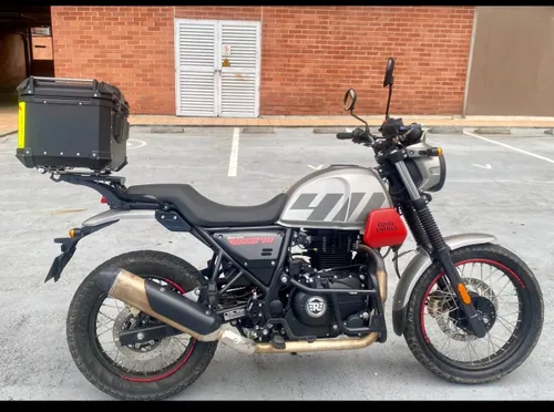 Royale Enfield Scram 411