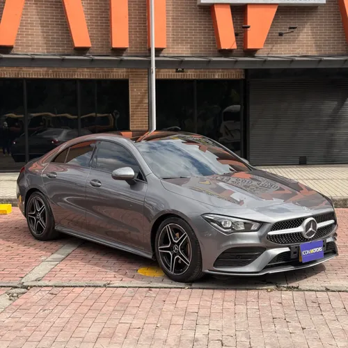 Mercedes-Benz CLA 180 AMG Line 2020