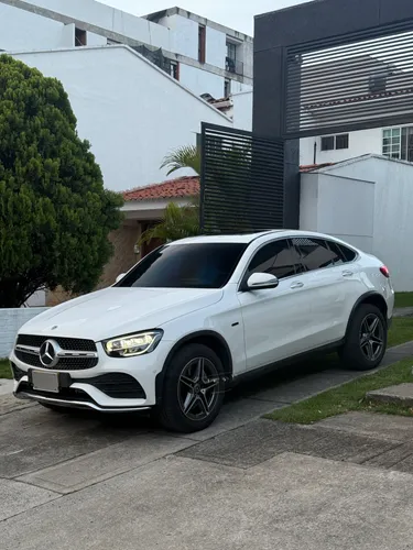 Mercedes Benz GLC 300e  Coupé