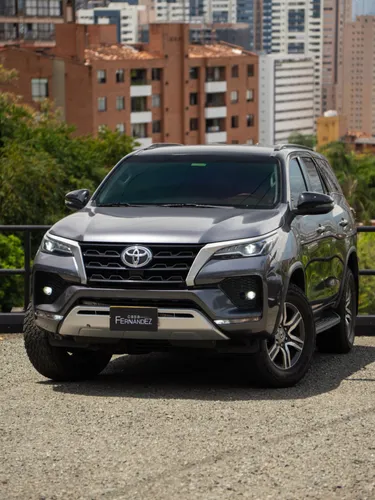 Toyota Fortuner 2.4 Diesel 2023