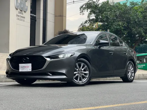 Mazda 3 Touring MHEV