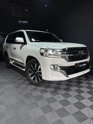 Toyota LC200 Land Cruiser 200 Vxr Arabe 2018