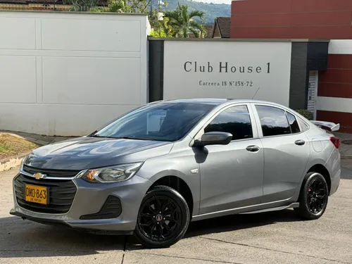 Chevrolet Ónix turbo Sedan mecánico 2022