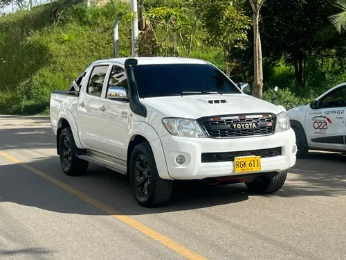 Toyota Hilux Vigo  At 3.0 2011