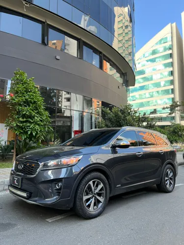 Kia Sorento Trust Zenith 3.3cc 