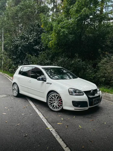 VOLKSWAGEN GOLF GTI 2009