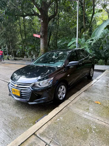 CHEVROLET ÓNIX LT TURBO 2021 - SIN PICO Y PLACA 