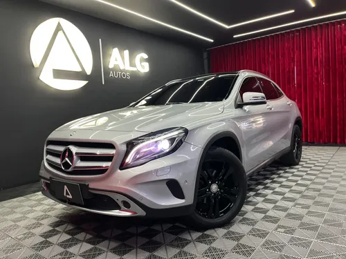 Mercedes-Benz GLA 200