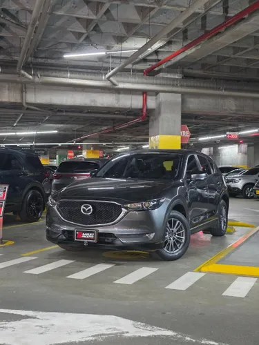 Mazda CX5 2.000 cc Touring Automática 4x2