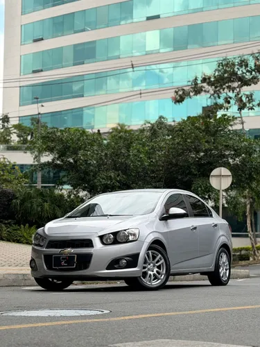 Chevrolet sonic LT 1.6cc