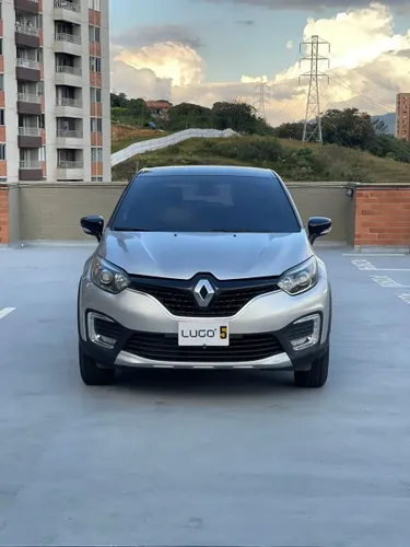RENAULT CAPTUR INTENSE