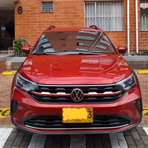 VOLKSWAGEN NIVUS COMFORTLINE 200 TSI TURBO 1.0 AUTOMÁTICO con 38.000 kilómetros
