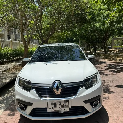 Renault Logan Intense 2024