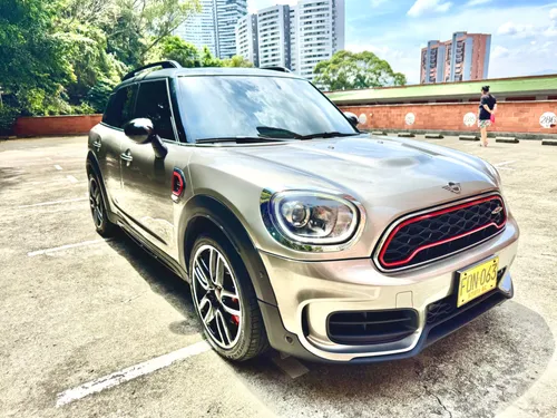 Mini cooper countryman JCW