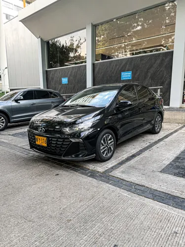 HYUNDAI HB20S 2024 - COMO NUEVO 