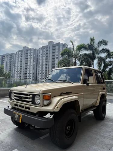 Toyota Land Cruiser Machito 