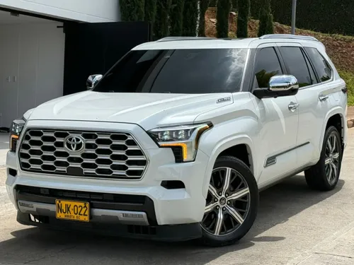 Toyota sequoia Edicion Capstone HIBRIDA iforce max  2024