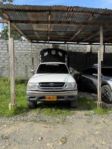 Toyota Hilux Hi-rider 4x4 