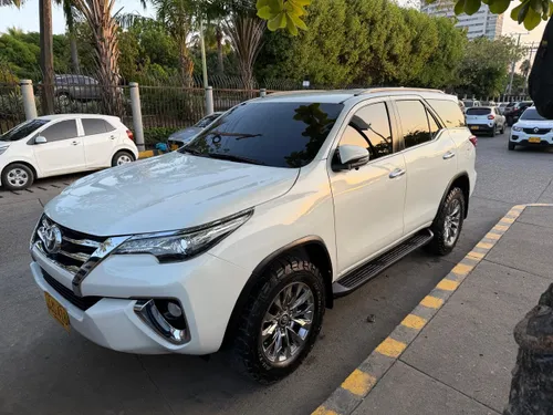 TOYOTA FORTUNER SRV 2.7 2019