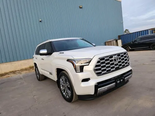 Toyota Sequoia 2026 capstone 