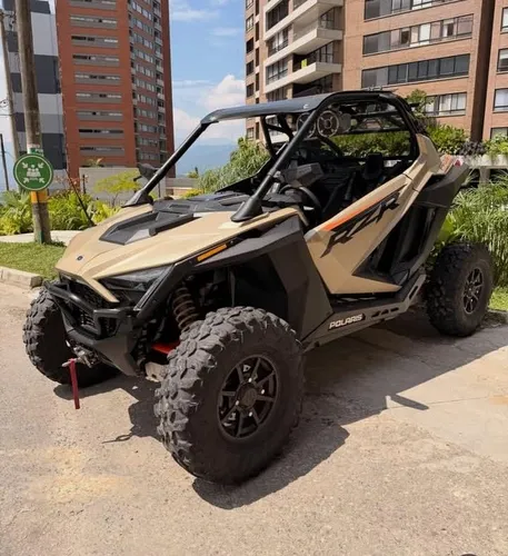 V-465 POLARIS RZR