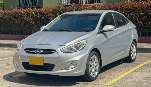 Hyundai Accent GL 2016 - 5.100kms