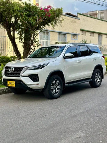 Toyota Fortuner Sr diesel