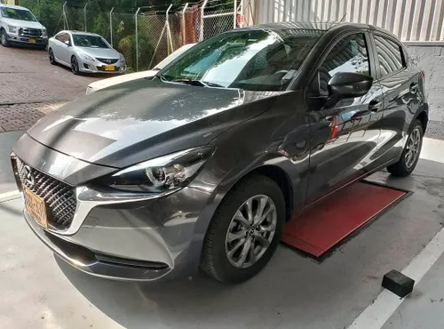 Mazda 2 Touring 2021