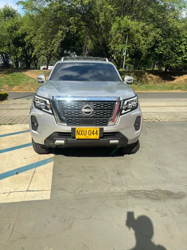 Nissan frontier 2.3 platinum 4x4 At