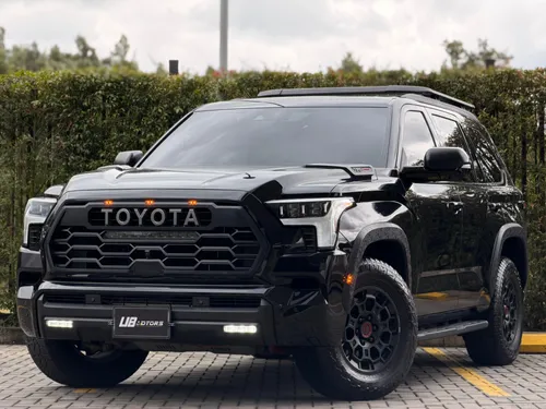 TOYOTA SEQUOIA TRD PRO HIBRIDA 2025