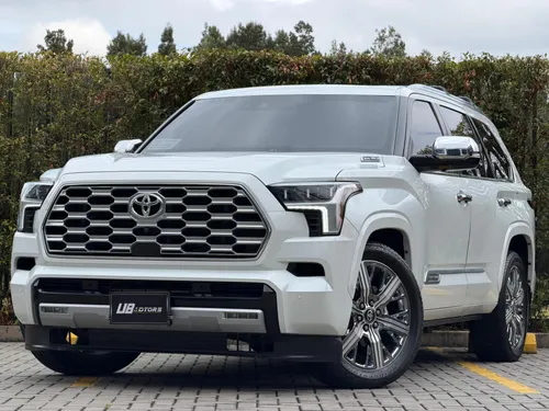 TOYOTA SEQUOIA CAPSTONE HYBRIDA B2 2025