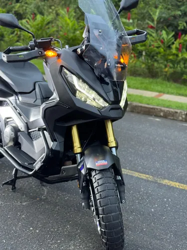 HONDA X-ADV 750