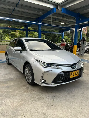 Toyota Corolla Hibrido XEI 2025 