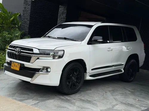 Toyota LC200 Sahara 2015 diesel BLINDAJE DOS PLUS