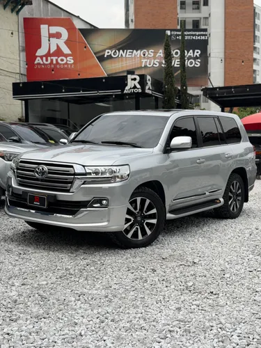 TOYOTA LAND CRUISER LC200 SAHARA 2020